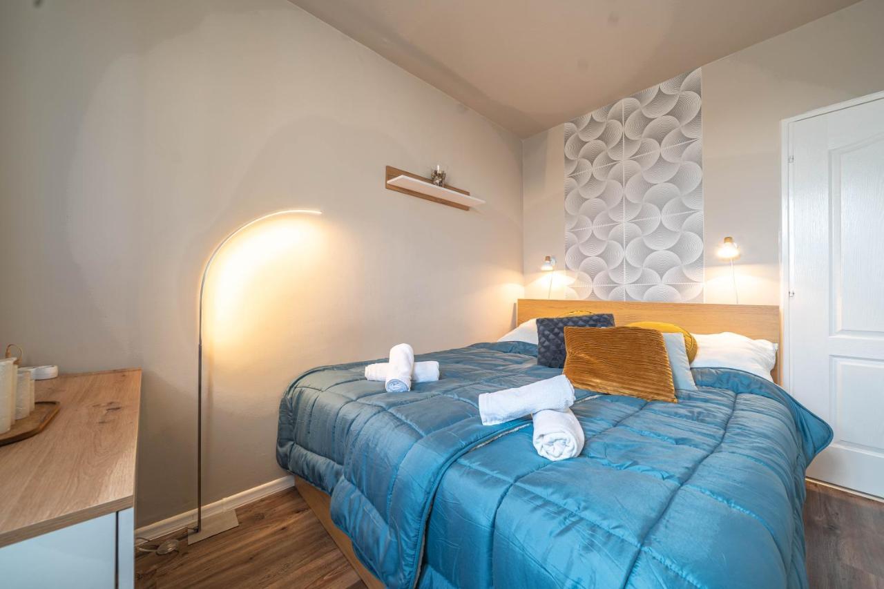 Pastelle Apartment With Own Parking Place Budapest Eksteriør billede